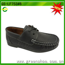 Venta caliente venta al por mayor Agujero niños zapatos Boy (GS-LF75346)